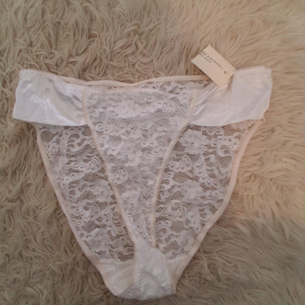 Unbranded nwt vintage panties womens 6 white lace satin sides nylon USA